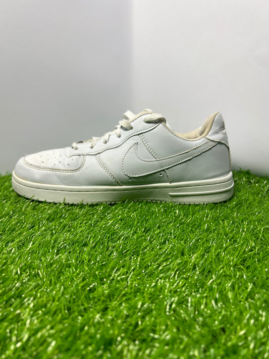 NIKE Air Force I '82