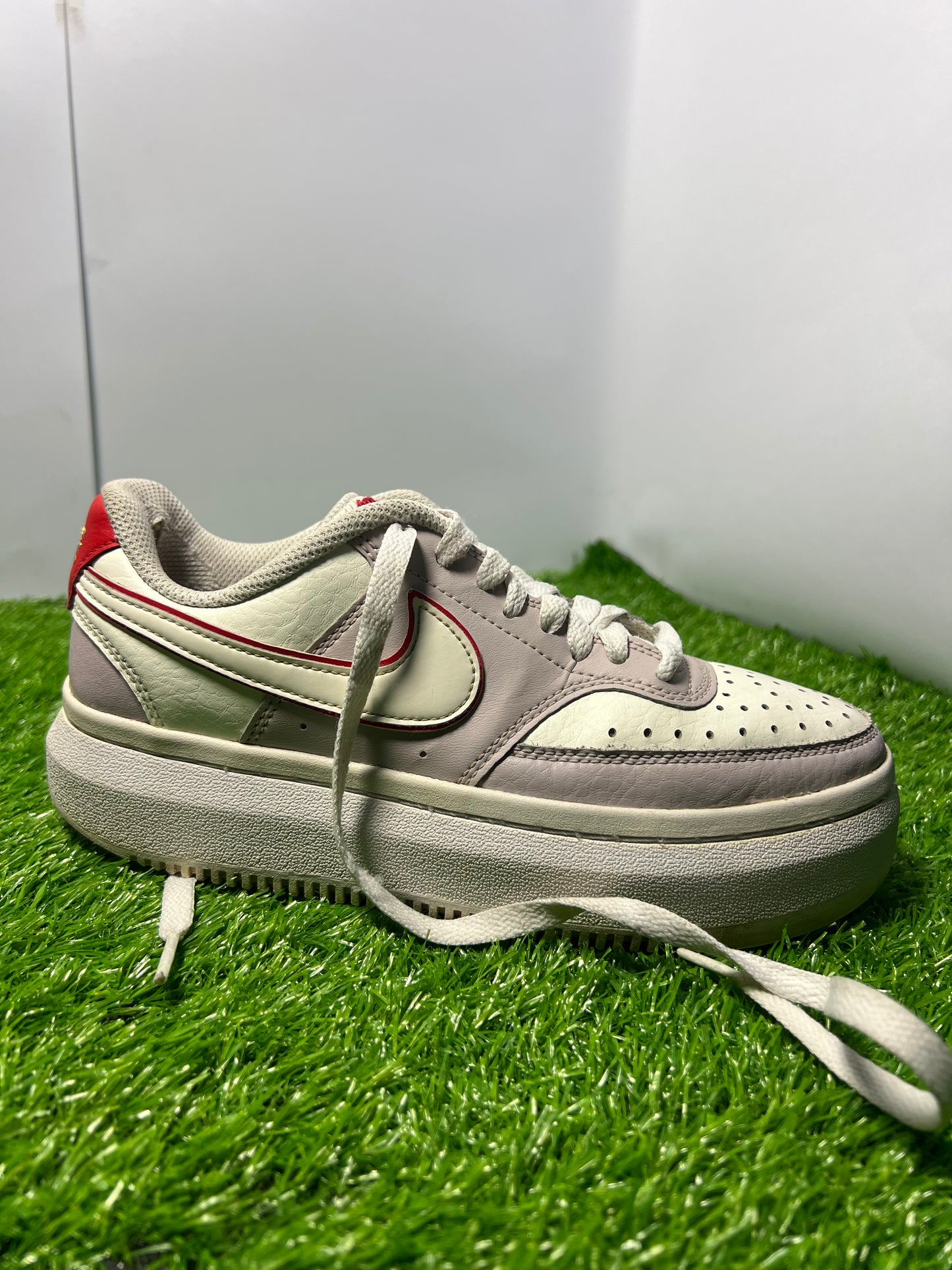 NIKE Court Vision Alta LTR