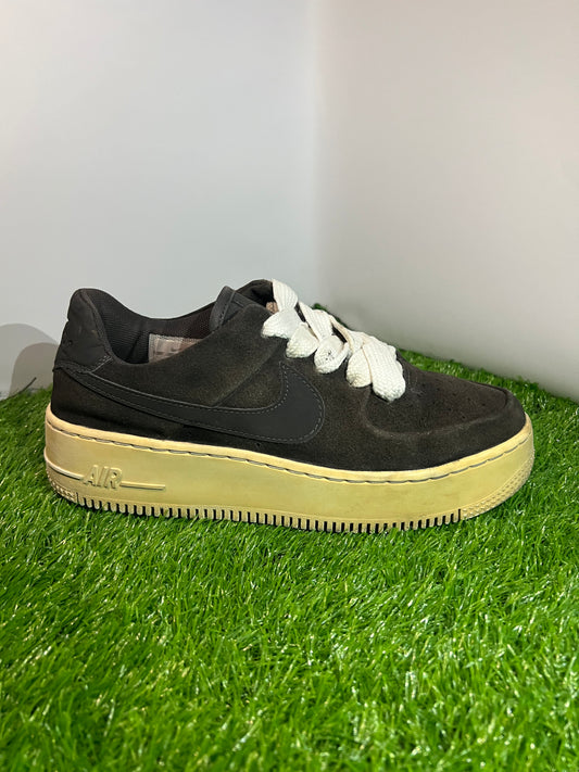 Nike Air Force 1 Sage Low